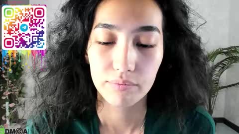 Snapshot of kira_lilian chatting on September 14, 3:42 am Aura online show from September 14, 3:42 am