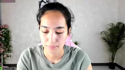 Snapshot of kira_lilian chatting on September 29, 2:54 am Aura online show from September 29, 2:54 am