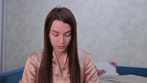 Kira love1 online show from May 7, 9:49 am