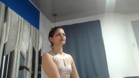 kiraawild online show from November 27, 7:32 pm