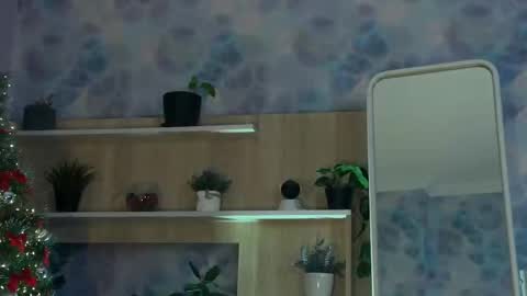 Kira    online show from March 8, 5:33 pm