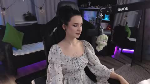 Kira    online show from March 8, 9:52 pm