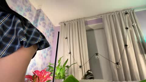 Kira    online show from May 2, 9:20 pm