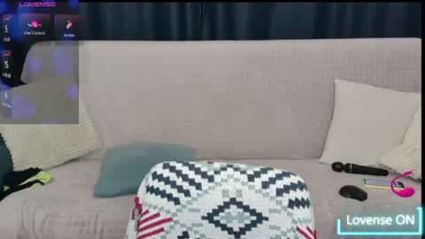 kiramartins cat online show from July 10, 7:07 pm