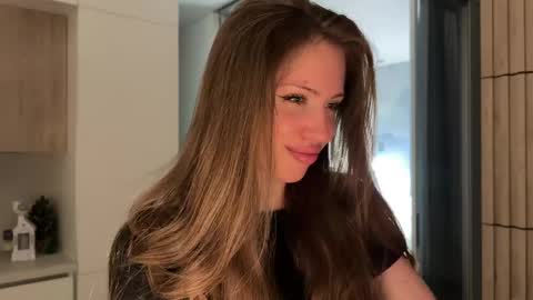 Kira online show from April 30, 7:52 pm