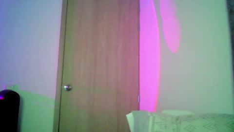 Snapshot of kiri_cute chatting on September 17, 5:44 am Kiri online show from September 17, 5:44 am
