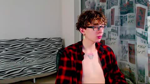 Alan online show from March 10, 8:01 pm