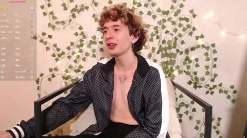 Alan online show from April 26, 9:01 pm