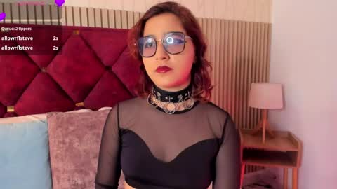 Samantha  Velvet online show from April 17, 10:45 pm