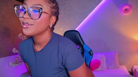kishalove_ online show from July 16, 10:51 am
