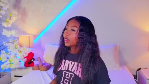 kishalove_ online show from June 15, 10:18 am