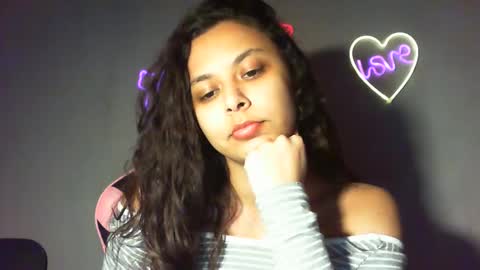 Snapshot of kiss_ameliaa chatting on February 24, 5:53 pm kiss_ameliaa online show from February 24, 5:53 pm