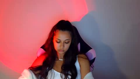 Snapshot of kiss_ameliaa chatting on September 19, 9:35 am kiss_ameliaa online show from September 19, 9:35 am