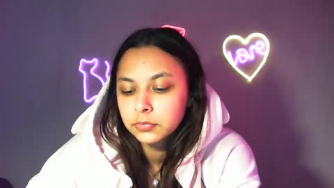 Snapshot of kiss_ameliaa chatting on February 21, 10:28 am kiss_ameliaa online show from February 21, 10:28 am