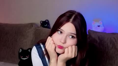 Snapshot of kiss_me_kim chatting on September 11, 1:34 pm Kimberly online show from September 11, 1:34 pm