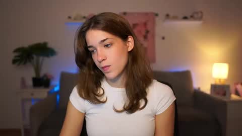 Sisi online show from October 6, 1:07 pm