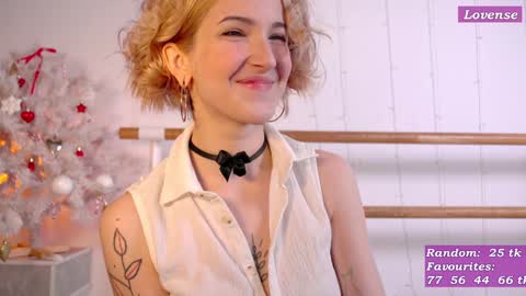 Snapshot of kisskiss_muah chatting on January 19, 2:06 pm Kate  online show from January 19, 2:06 pm