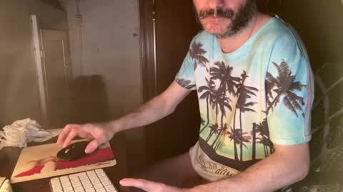 kissofbanned1983 online show from April 28, 8:02 pm