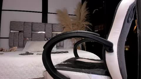 kitanna_1 online show from July 4, 11:08 pm