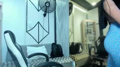 kitanna_1 online show from June 1, 9:38 pm