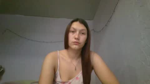 kiti_kitiss online show from January 6, 1:15 pm