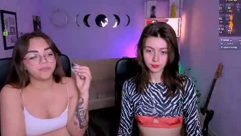kitniss online show from June 14, 2:24 am