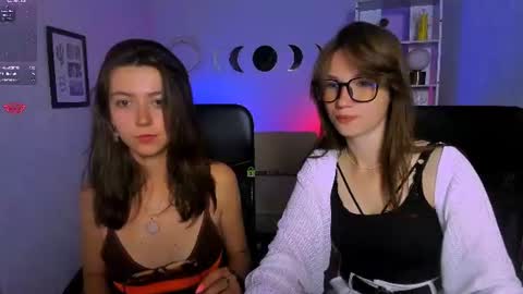 kitniss online show from July 28, 7:39 pm