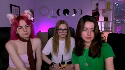 kitniss online show from June 29, 7:13 pm