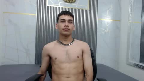 kitsune_44 online show from April 29, 7:19 pm