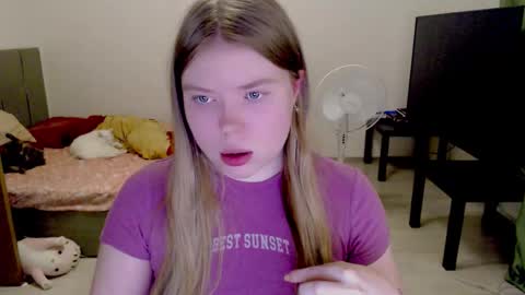 Jennyblonde and Emmabrunette online show from January 10, 3:28 pm