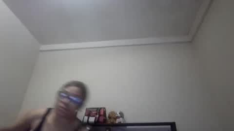 kittendiva42 online show from May 2, 1:44 am