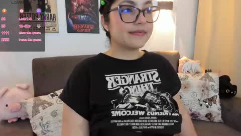 kitten online show from March 6, 9:25 pm