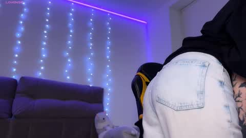 Veronica online show from October 25, 5:02 pm