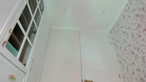 sophie online show from April 23, 7:59 pm