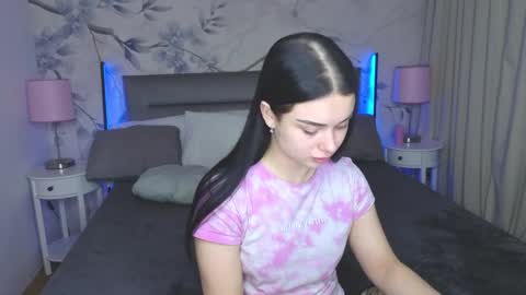 kitty_cut1ee_ online show from May 2, 6:41 am