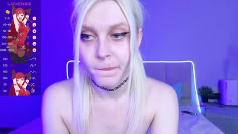 Evelyn online show from December 3, 11:07 am