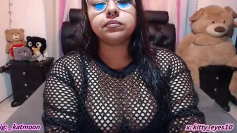kitty online show from April 13, 3:22 am