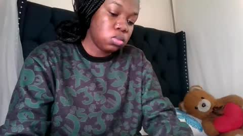 kitty_kerry online show from June 15, 9:56 am