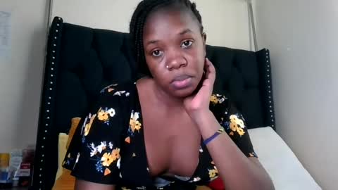 kitty_kerry online show from June 23, 9:06 am