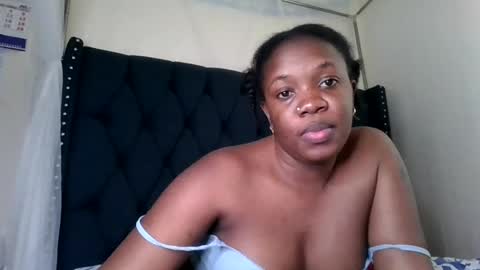 kitty_kerry online show from July 28, 11:17 am