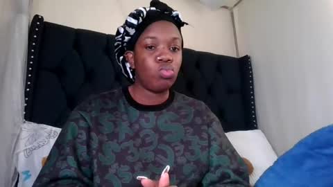 kitty_kerry online show from June 16, 9:57 am