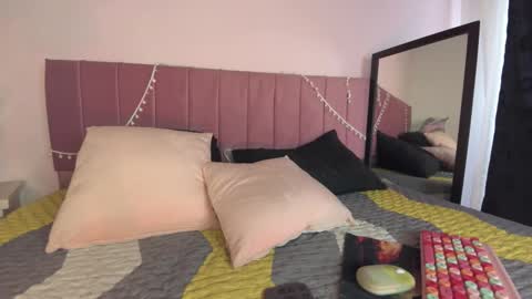 kitty_kryss online show from January 6, 5:28 pm