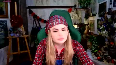 Snapshot of kitty_pantera chatting on October 31, 11:21 am kitty_pantera online show from October 31, 11:21 am