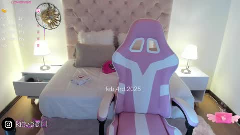 kittydoll_ll online show from February 5, 12:38 pm