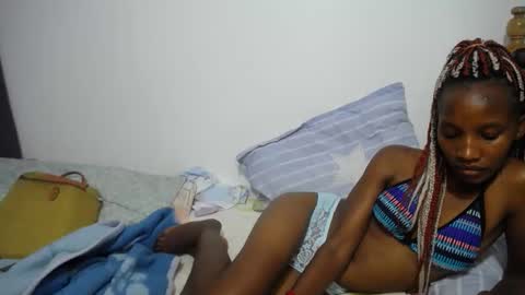 Snapshot of kittyfay_ chatting on September 13, 8:22 pm Fay online show from September 13, 8:22 pm