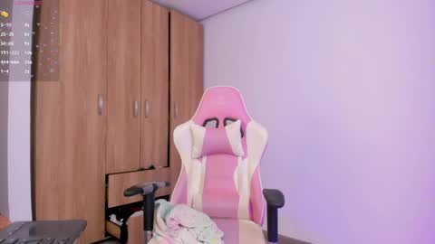 kitty online show from May 24, 6:14 pm