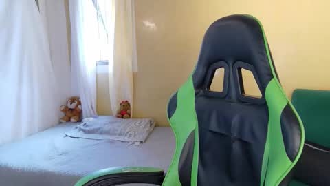 Kitty Zen online show from March 10, 1:48 pm