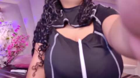 Kitty Hill online show from June 29, 4:09 am