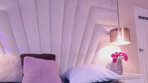 Kitty Hill online show from July 31, 4:02 am