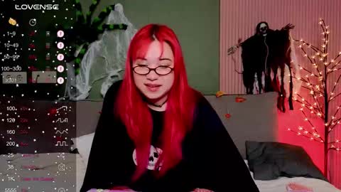 Snapshot of klee_love chatting on October 21, 5:45 am Klee online show from October 21, 5:45 am